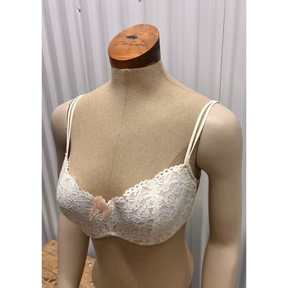 b.tempt'd Other - B.Tempt'd Bra 36DD Lacy Bow Cream Pink Underwire Padding Sexy Feminine Hook